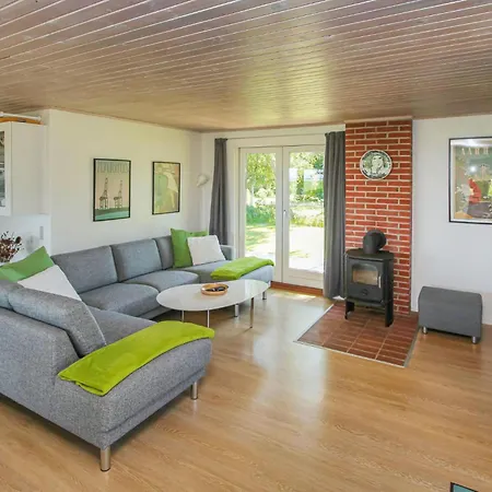 3 Bedroom Lovely In Samso *