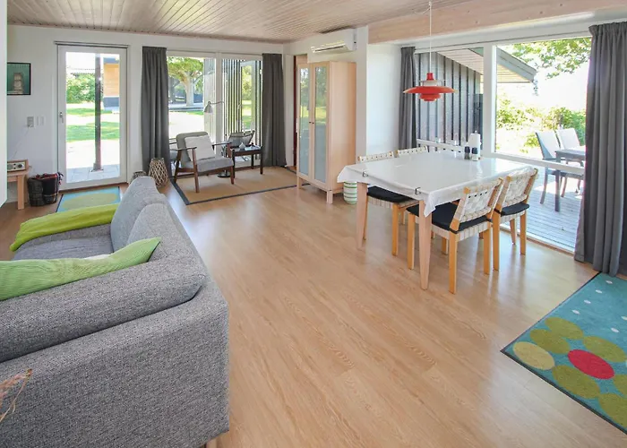 Holiday home 3 Bedroom Lovely In Samso *